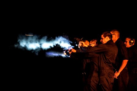 Sailors conduct a weapons qualification. (15015225648)