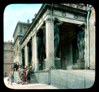 Saint Petersburg. Hermitage (the New Hermitage) atlantes portico, with visitors