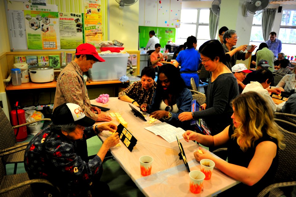 Sailors participate in community service 150321-N-TV402-117