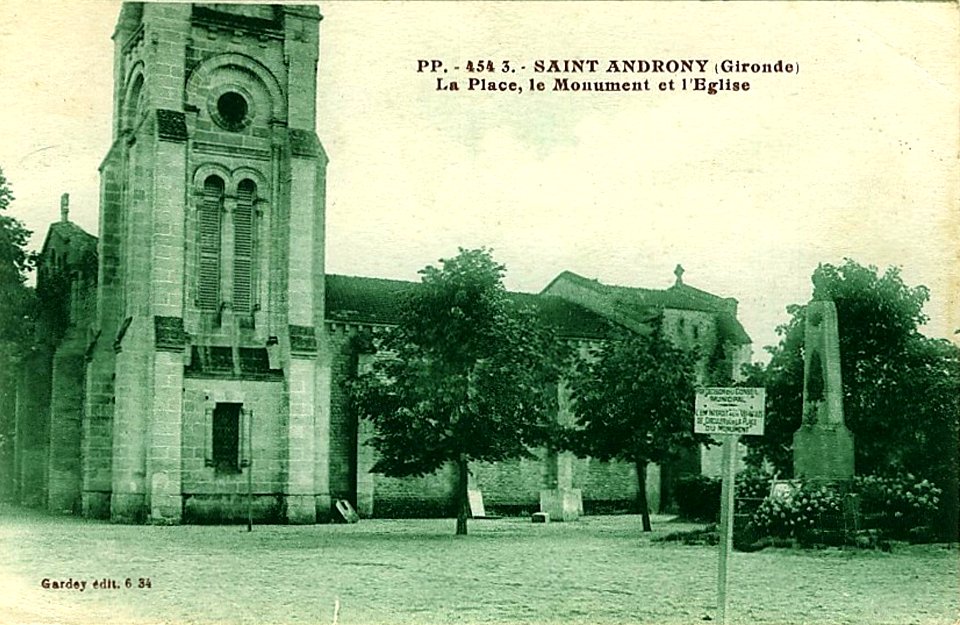 Saint-Androny - la place