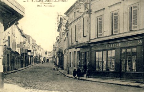 Saint-André-de-Cubzac - rue Nationale 10
