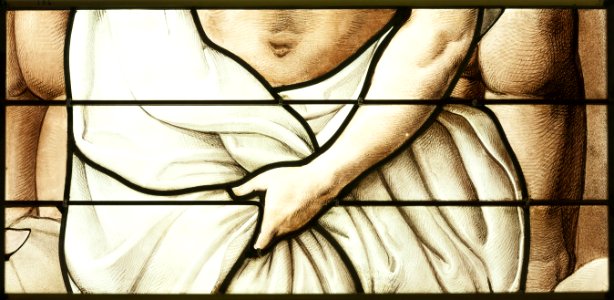 Saint-Chapelle de Vincennes - Baie 5 - Saint tenant les plis de sa robe blanche (bgw17 1016)