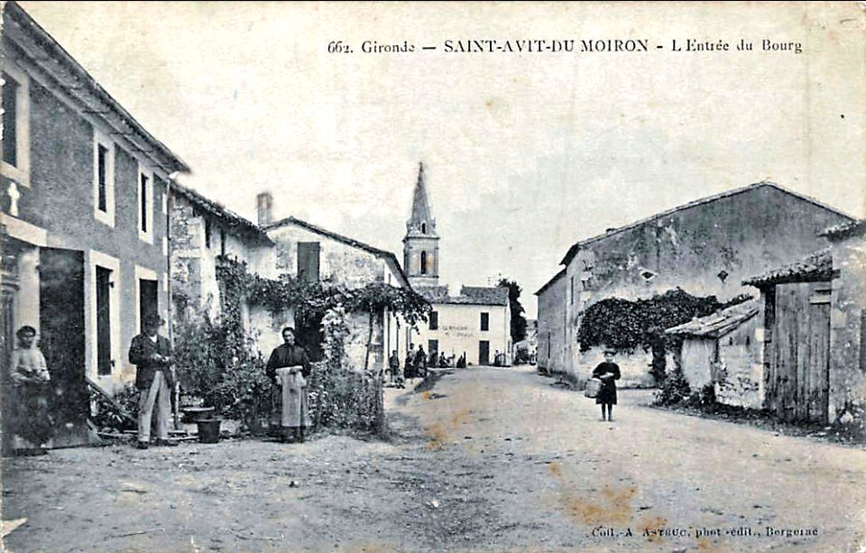 Saint-Avit-du-Moiron - bourg 4