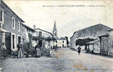 Saint-Avit-du-Moiron - bourg 4