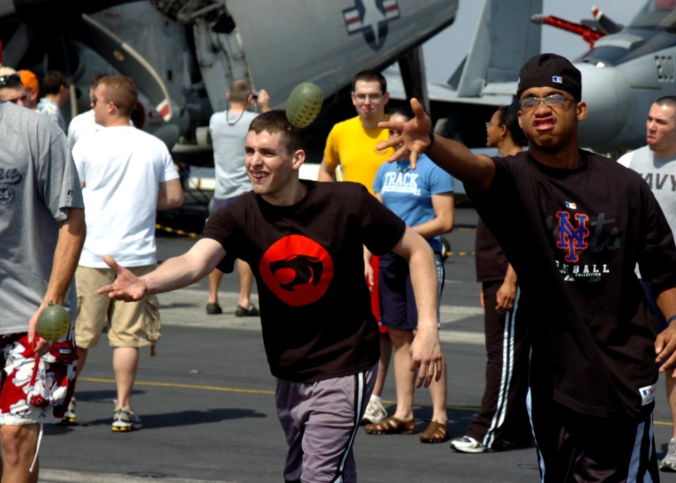 Sailors Take a Break From MSO DVIDS35975
