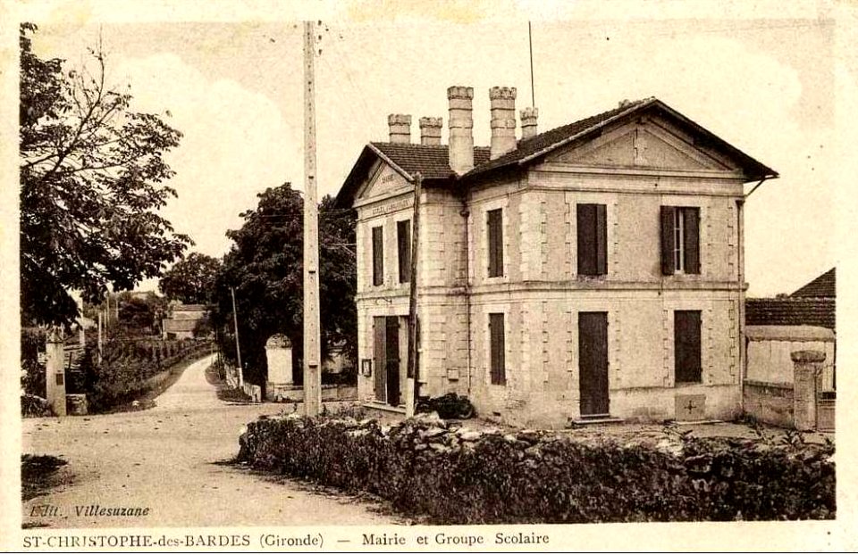Saint-Cristophe-des-Bardes - Mairie et groupe scolaire