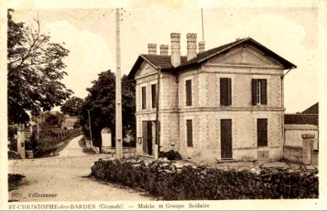 Saint-Cristophe-des-Bardes - Mairie et groupe scolaire