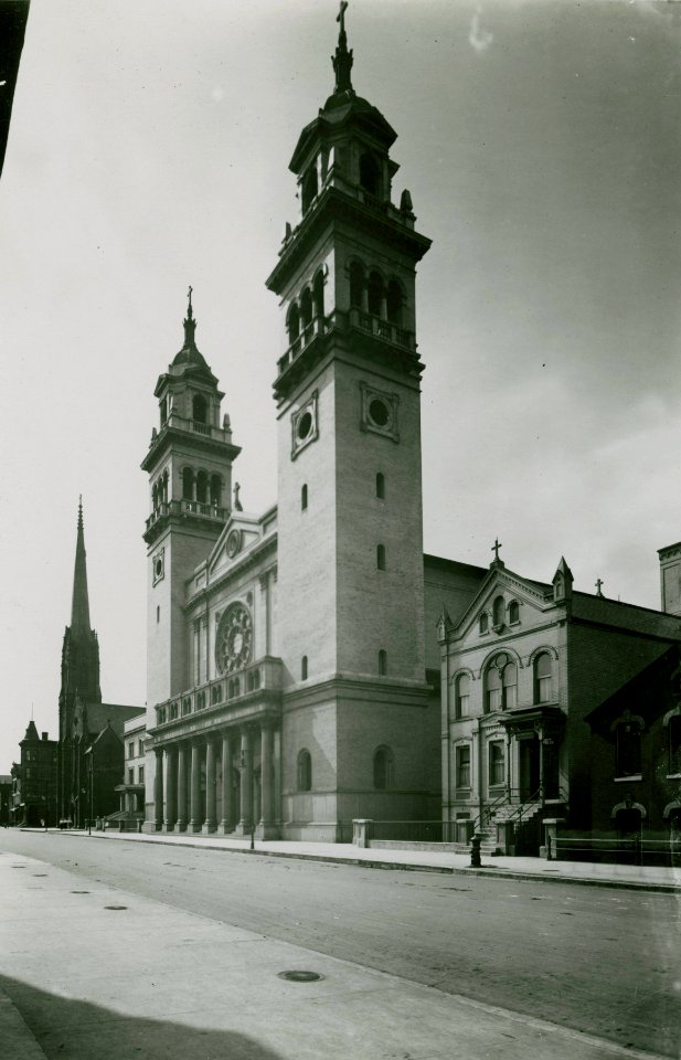 Saint Adalbert Church, Chicago, 1913 (NBY 517)