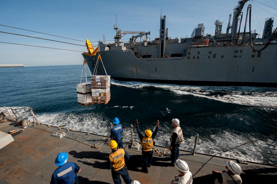 Sailors receive cargo aboard USS Stockdale. (8592541310)