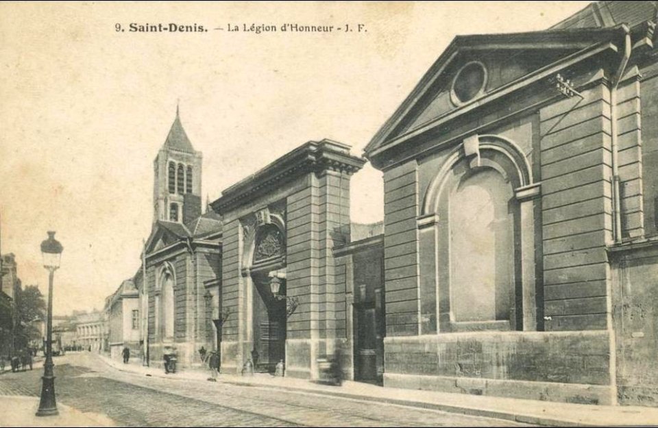 Saint-Denis.Rue de la Légion d'Honneur