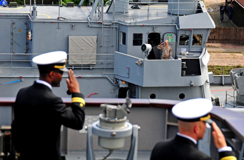 Sailors render honors. (9034862662)