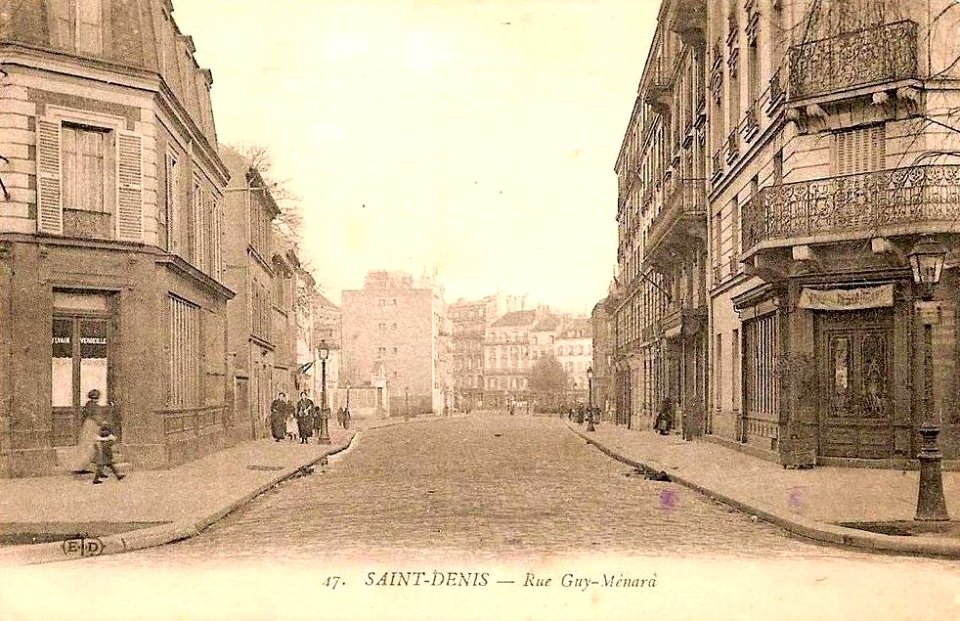 Saint-Denis.Rue Guy-Ménard.Rue Désiré-Le Lay.Réverbères