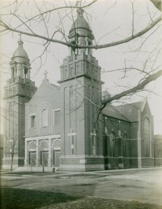 Saint Louis De France Catholic Church, Chicago, April 22, 1913 (NBY 853) photo