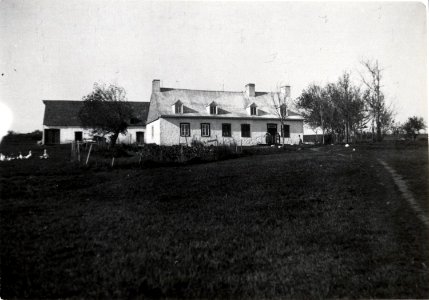 Saint-Laurent-de-l Ile-d Orleans - maison de Samuel Pouliot, vers 1920 photo
