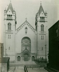 Saint Josaphat Church, Chicago, 1913 (NBY 527) photo
