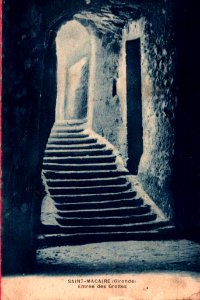 Saint-Macaire - Entrée des grottes