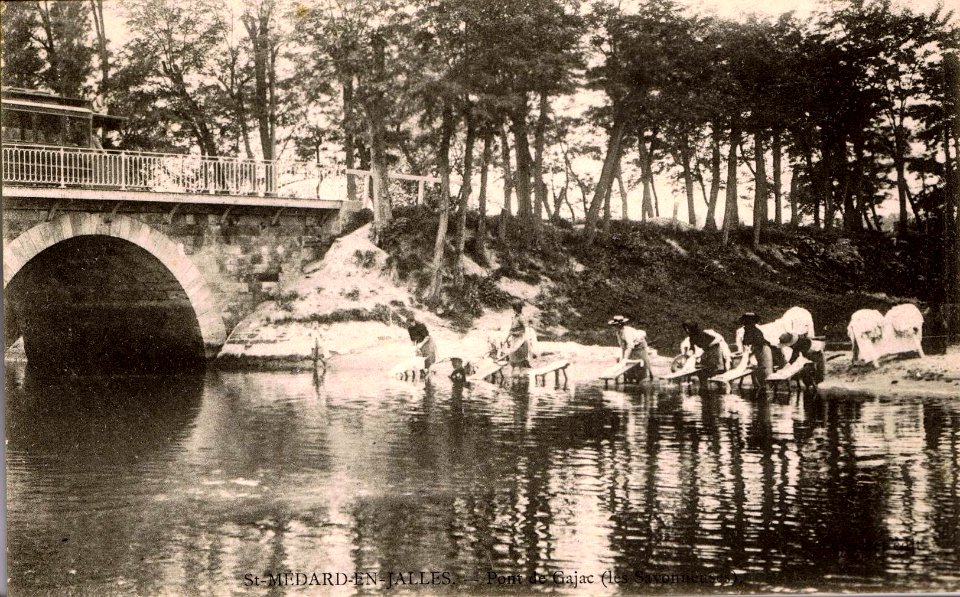 Saint-Médard-en-Jalles - Lavoir 7