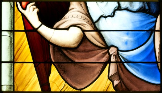 Saint-Chapelle de Vincennes - Baie 5 - Buste et bras d'un ange (bgw17 1002)