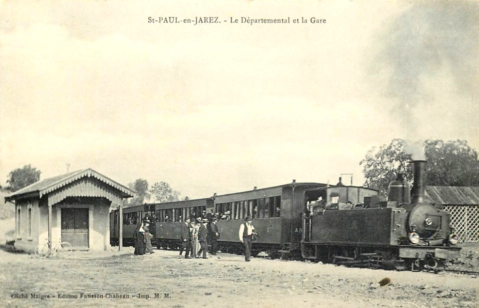 Saint-Paul-en-Jarez (Loire), le Départemental et la gare