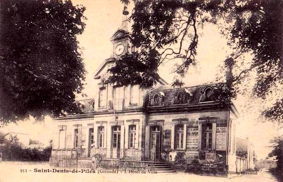 Saint-Denis-de-Pile - Mairie 1
