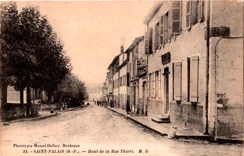 Saint-Palais (64) - rue Thiers 2