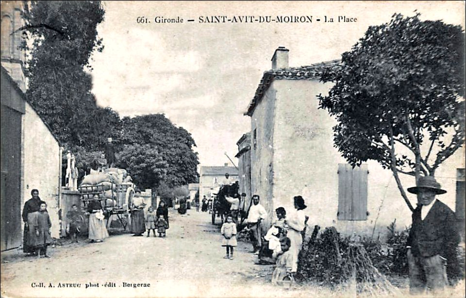 Saint-Avit-du-Moiron - bourg 3