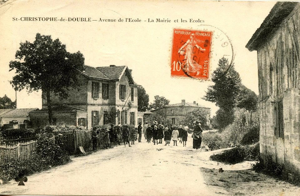 Saint-Christophe-de-Double - bourg 2