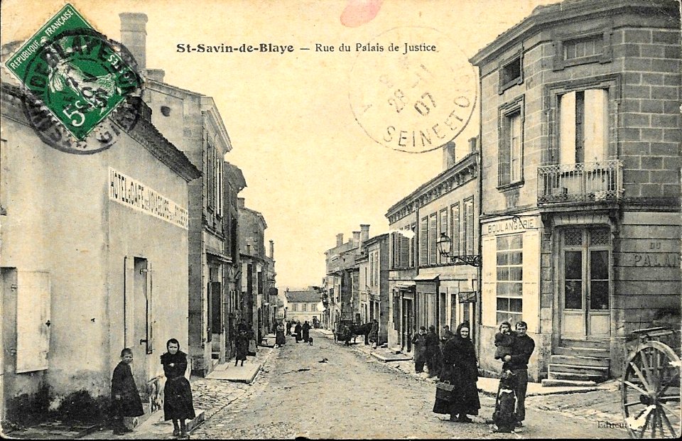 Saint-Savin - rue du Palais de Justice 2
