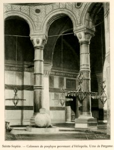 Sainte-Sophie - Colonnes de porphyre provenant d'Héliopolis Urne de Pergame - Barth Hermann - 1913