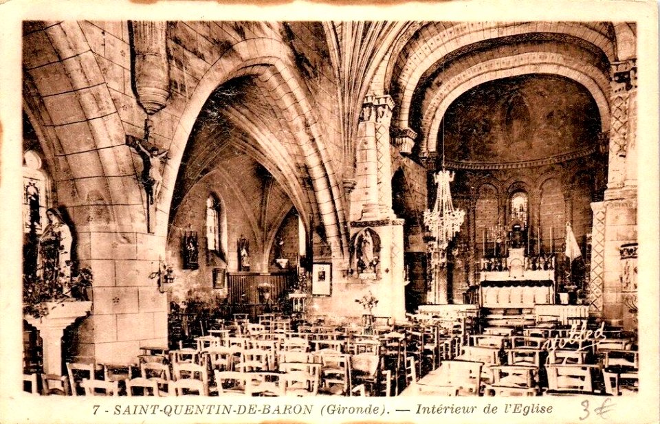 Saint-Quentin-de-Baron - église 5
