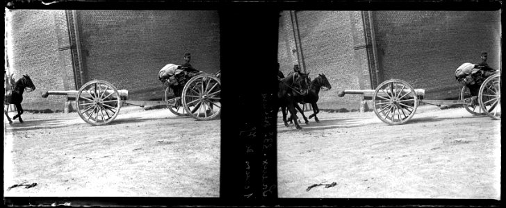 Saleux. 33e artillerie un canon de 75 - Fonds Berthelé - 49Fi78