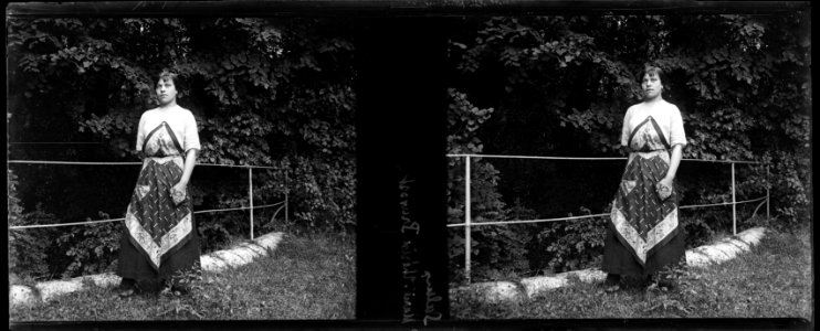 Saleux. Marie-Thérèse Provost - Fonds Berthelé - 49Fi96