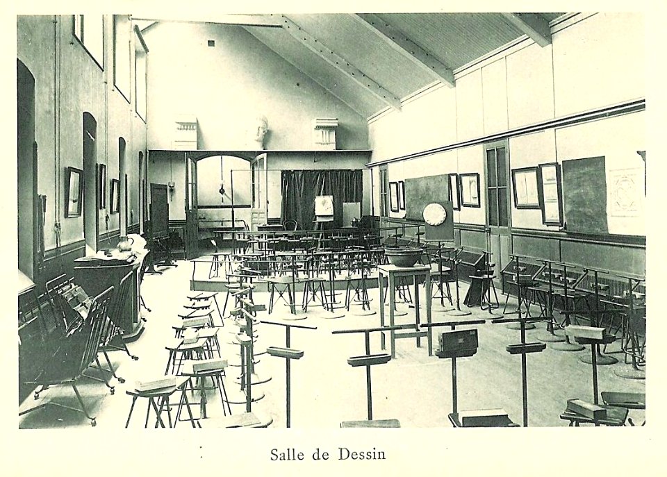 Salle-dessin-lycée-Molière