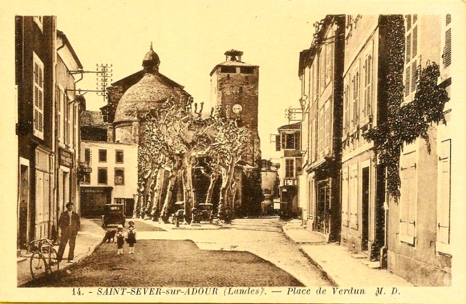 Saint-Sever-sur-Adour (40) - Place Verdun