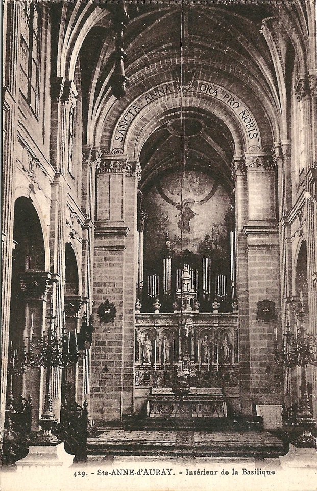 Sainte-Anne-d'Auray-FR-56-vers 1930-la basilique-intérieur-1
