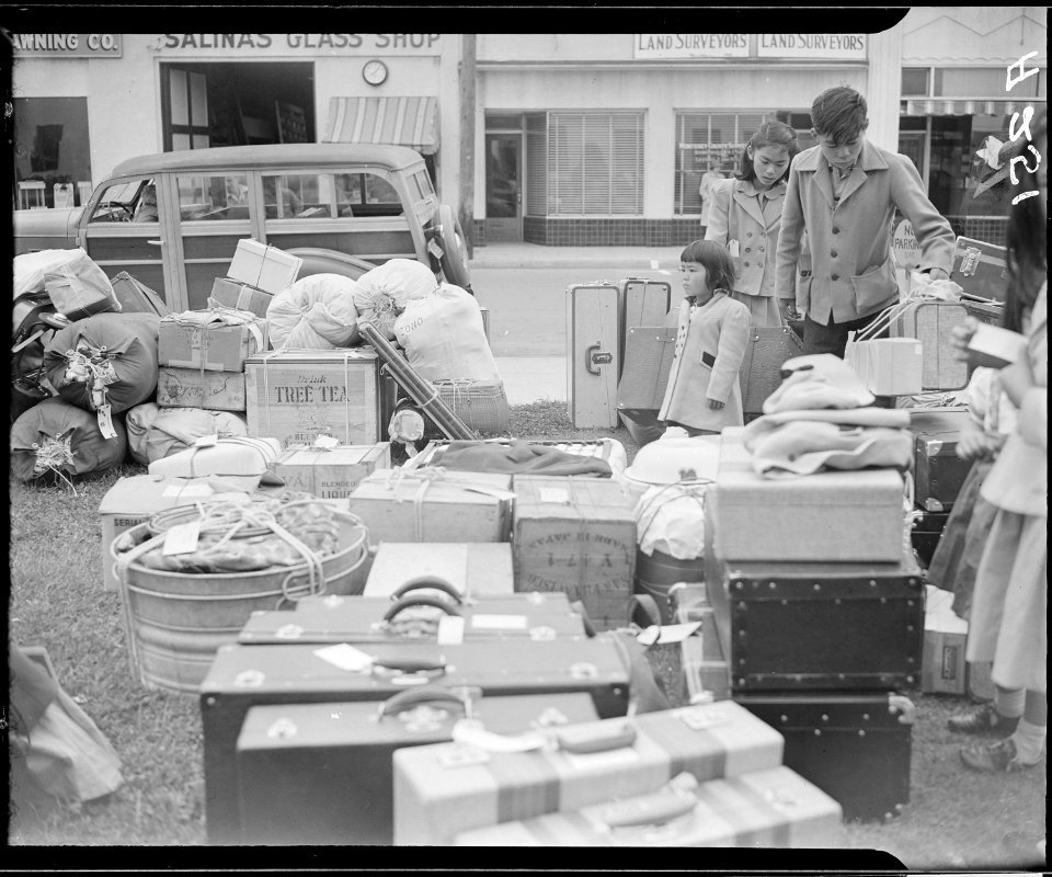 Salinas, Califoria. Evacuees of Japanese ancestry have assembled their baggage which will be taken . . . - NARA - 536193