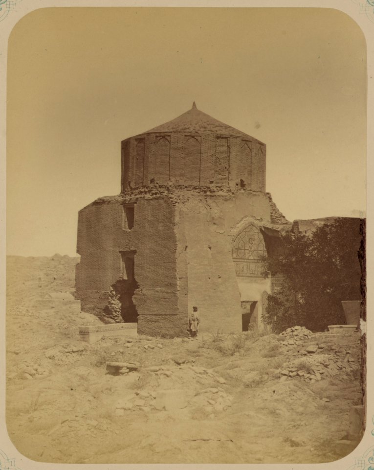 Samarkandskiia drevnosti. Grobnitsa sviatago Kussama ibni Abassa (Shakh-Zinde) i mavzolei pri nei. Mavzolei Emira Burunduka LCCN2007686754