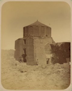 Samarkandskiia drevnosti. Grobnitsa sviatago Kussama ibni Abassa (Shakh-Zinde) i mavzolei pri nei. Mavzolei Emira Burunduka LCCN2007686754