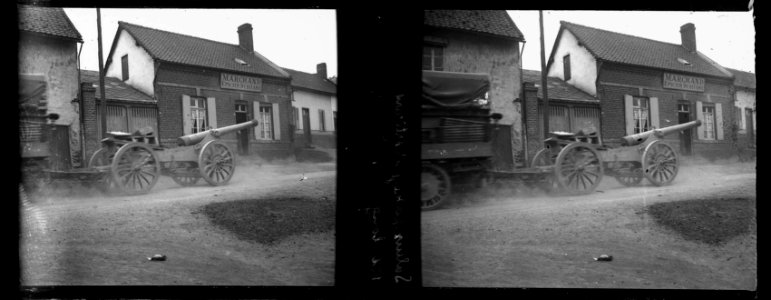 Saleux. Passage du 4e d'artillerie. 120 long - Fonds Berthelé - 49Fi804