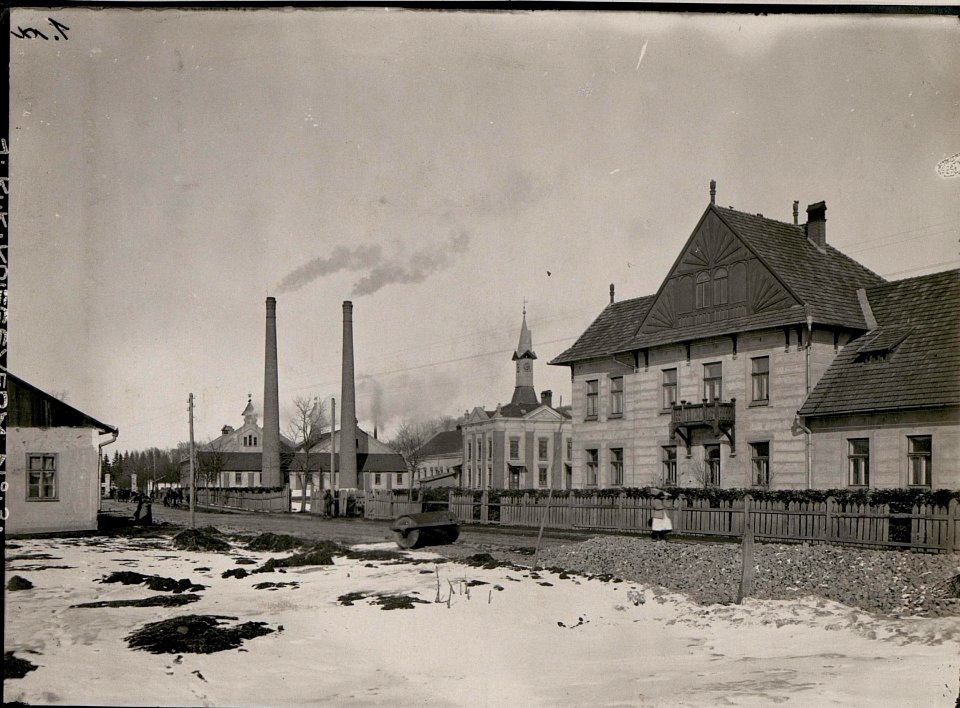 Saline und Gebäude der Kriegsvermessung Nr.3 in Kalusz. (BildID 15734865)
