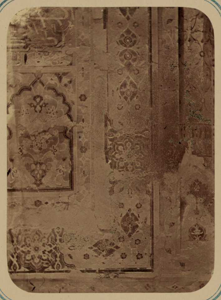 Samarkandskiia drevnosti. Grobnitsa sviatago Kussama ibni Abassa (Shakh-Zinde) i mavzolei pri nei. Mavzolei Aine-Khane (Emira Mussa (sic)). Chast' otdielka na fasadie LCCN2007686765