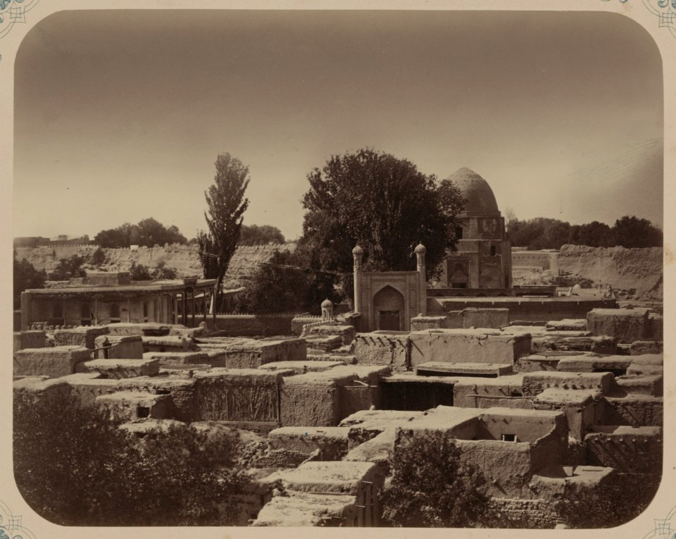 Samarkandskiia drevnosti. Mavzolei Sheikha Burkhonetdina Kilich'. Rukh Abad. Obshchii vid LCCN2007683390