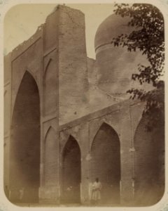 Samarkandskiia drevnosti. Mechet Namazga. Chast' glavnago fasada LCCN2007683400
