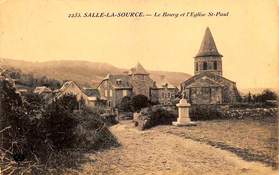 Salles-La-Source - Bourg et église Saint-Paul