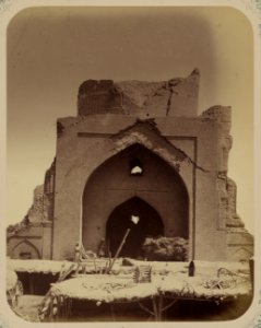 Samarkandskiia drevnosti. Medrese Bibi-Khanym. Vid sievernoi klassnoi LCCN2008676194