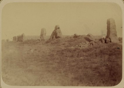 Samarkandskiia drevnosti. Kurgany v okrestnostiakh goroda. Miestnost' (Khan Chaarbag) LCCN2007683442