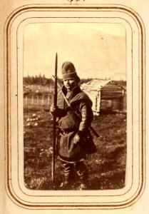 Samisk man med spjut. Lotten von Düben 1868 - Nordiska Museet - NMA.0033092 1 photo