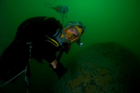 Salvage survey 141230-N-BJ254-008