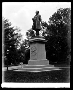 Samuel D. Gross statue LCCN2016819396