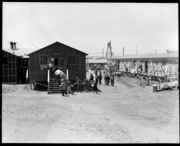 San Bruno, California. Supper time, Meal times are the big events of the day at the assembly cente . . . - NARA - 537953